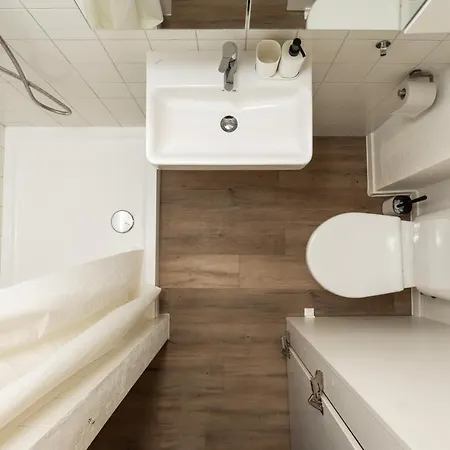 Apartment Air 318